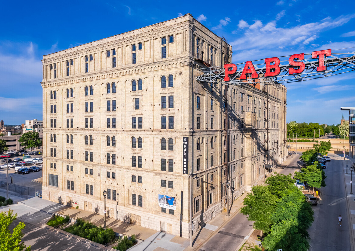 the-malt-house-milwaukee-wi-building-photo